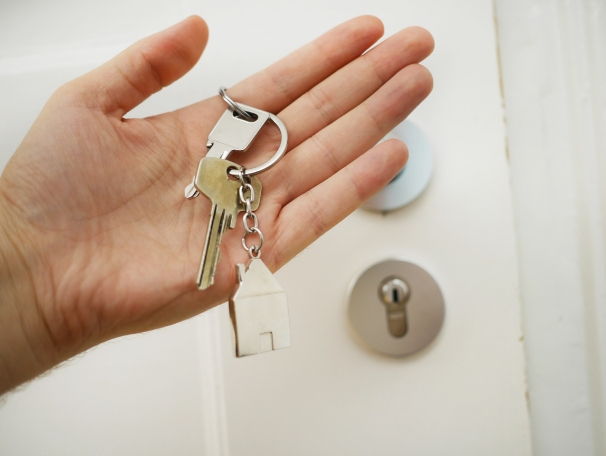 https://DaanDeraedt.StopRentingStartOwning.com